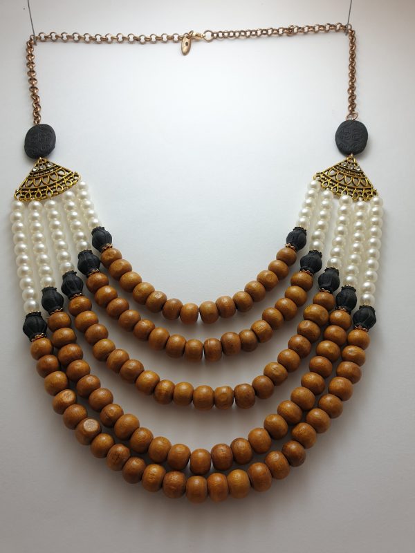 Collier 14